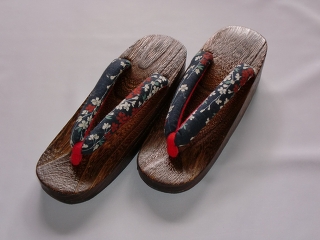 GETA for women