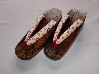 GETA for women